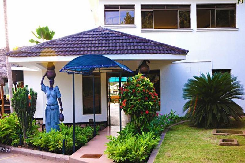 Dolphin Suites Kampala Exterior photo